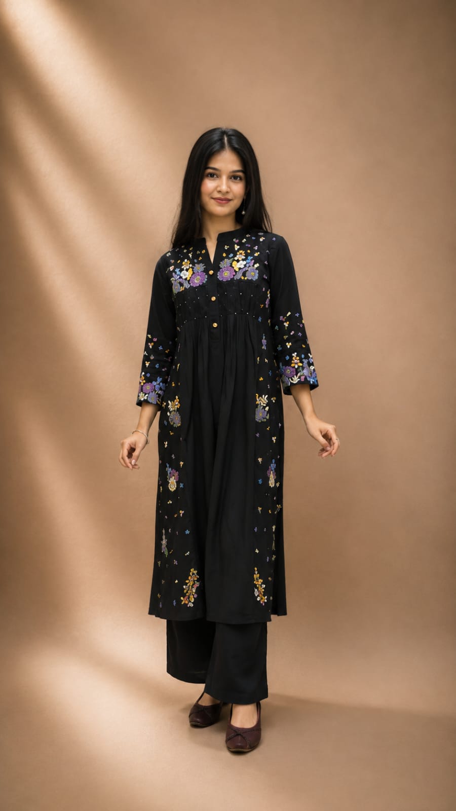 Noire Embroidered Black Kurti Set